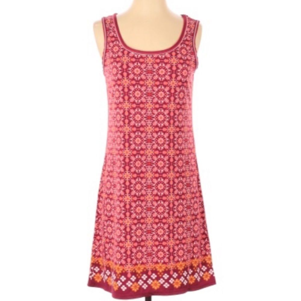 MAX STUDIO | Medallion Print Keyhole Back Dress XS